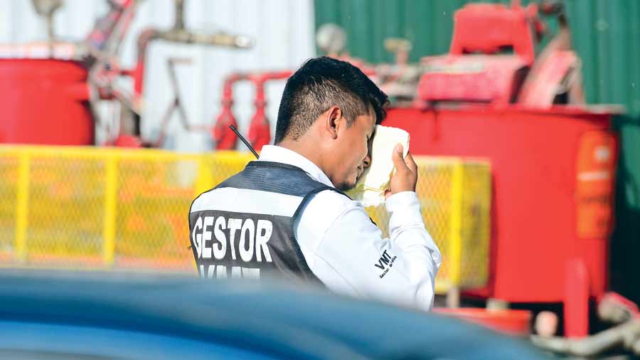 gobierno-pide-a-los-automovilistas-respetar-trabajo-e-integridad-fisica-de-gestores-del-vmt